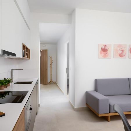 The H Experience - Eclectic Spacious Apartment Near Venetian Castle - 2 Ираклио Екстериор снимка