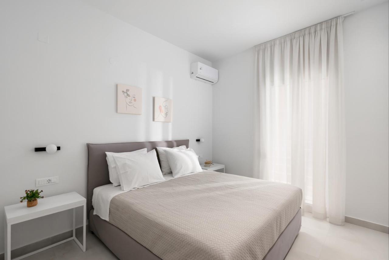 The H Experience - Eclectic Spacious Apartment Near Venetian Castle - 2 Ираклио Екстериор снимка