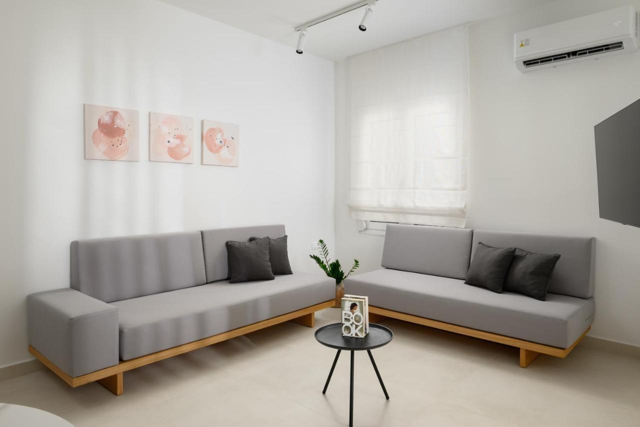 The H Experience - Eclectic Spacious Apartment Near Venetian Castle - 2 Ираклио Екстериор снимка